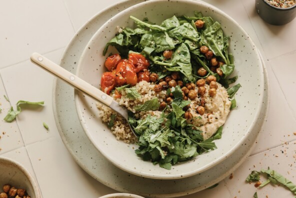 mediterranean quinoa breakfast bowl3