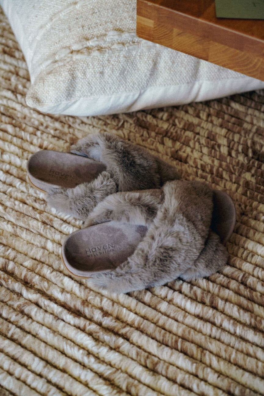 Faux Fur Criss Cross Slippers