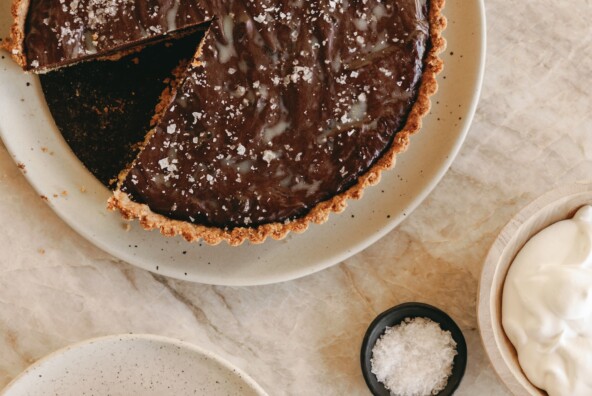 salted chocolate date tart9