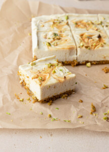 pistachio ricotta cheesecake bars