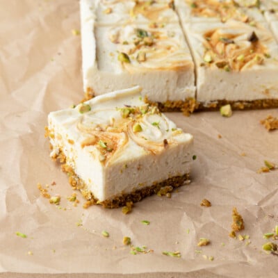pistachio ricotta cheesecake bars