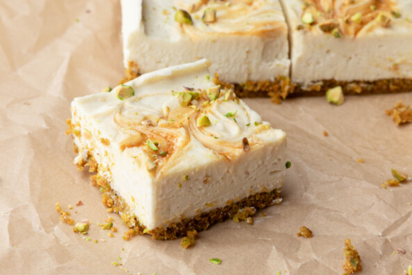 pistachio ricotta cheesecake bars