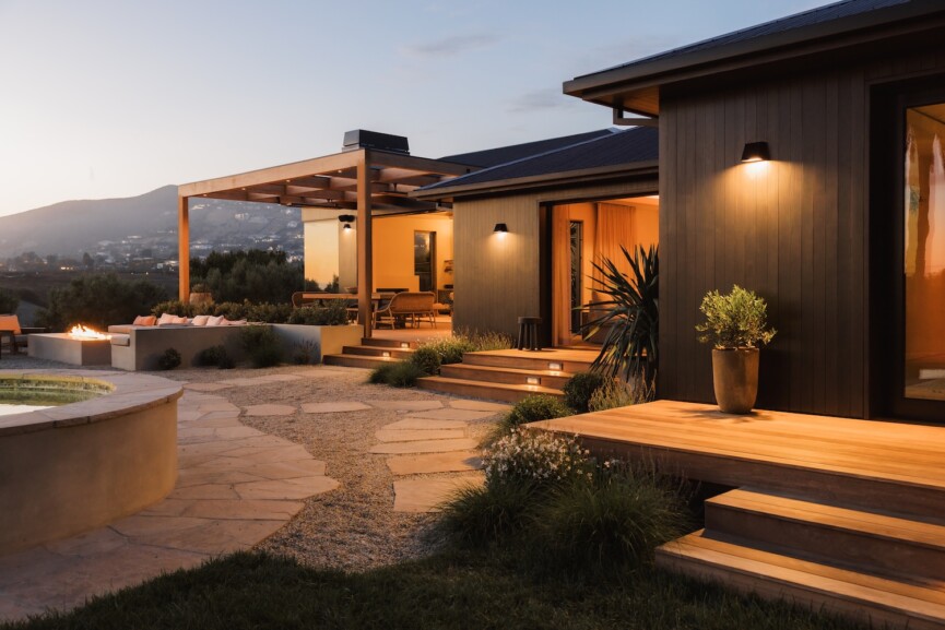 camille-styles-malibu-house-exterior-lighting