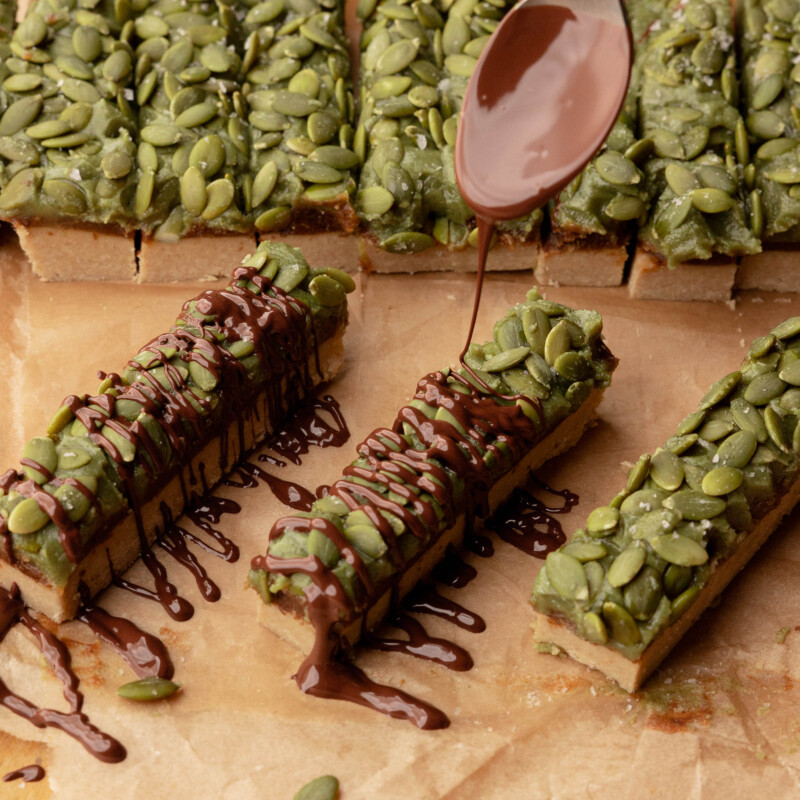 easy pumpkin seed bars with pumpkin seed butter